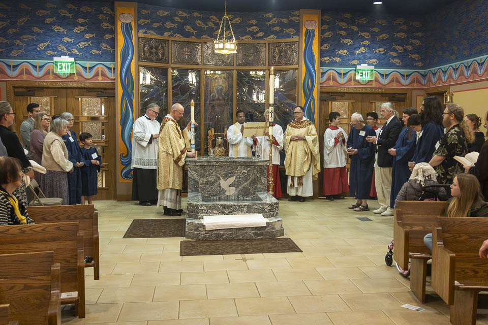 2026-StMary-EasterVigil (51 of 215).jpg